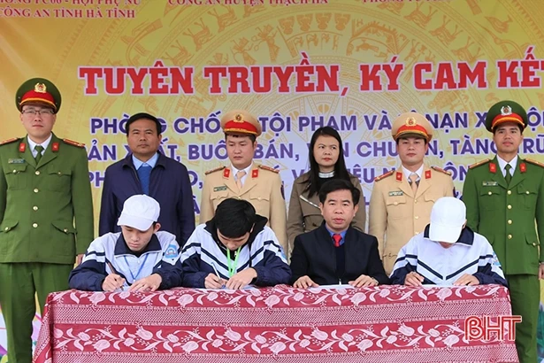 Tăng cường đấu tranh các loại tội phạm để Nhân dân vui tết đón xuân