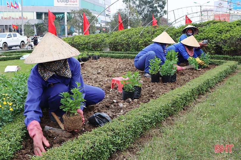 TP Hà Tĩnh chi 4,5 tỷ đồng khoác áo mới” đón xuân Tân Sửu