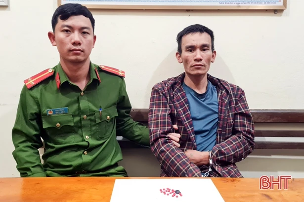 24 tháng tù giam cho đối tượng tàng trữ trái phép chất ma túy