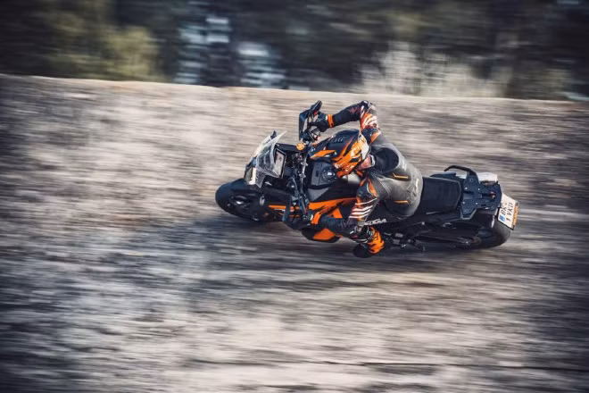 Siêu xe phượt 2021 KTM 1290 Super Adventure S ra mắt, mạnh 160 mã lực