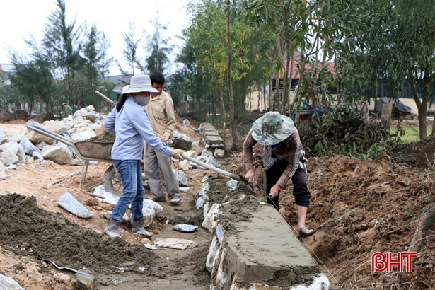 Ra sức xây dựng thành phố Hà Tĩnh xanh, đẹp hơn