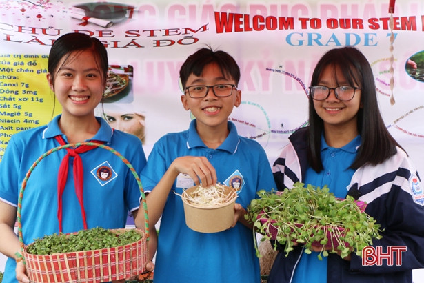 Học sinh TP Hà Tĩnh thích thú trải nghiệm “Ngày hội STEM”