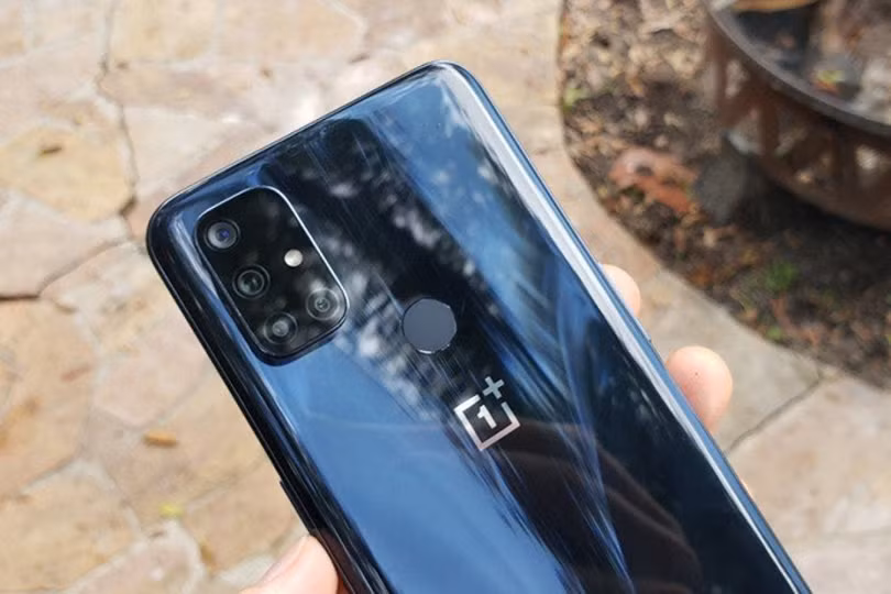 Mua smartphone chơi tết, đâu nhất thiết cứ phải cao cấp