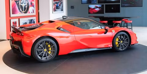 Siêu xe triệu đô Ferrari SF90 Stradale đầu tiên về Việt Nam