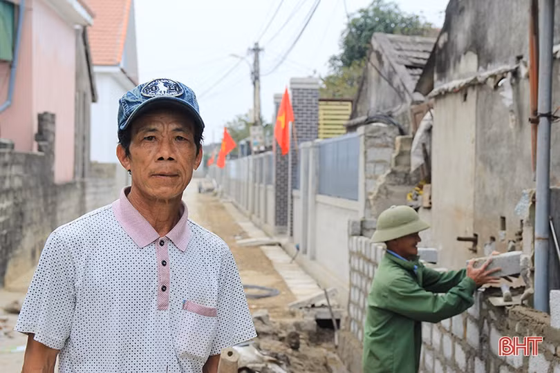 Người dân Hà Tĩnh hăng say lao động hướng về Đại hội Đảng