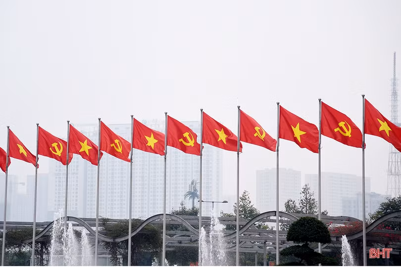 Hà Tĩnh triển khai Nghị quyết Đại hội XIII của Đảng gắn chặt với Nghị quyết Đại hội Đảng bộ tỉnh lần thứ XIX