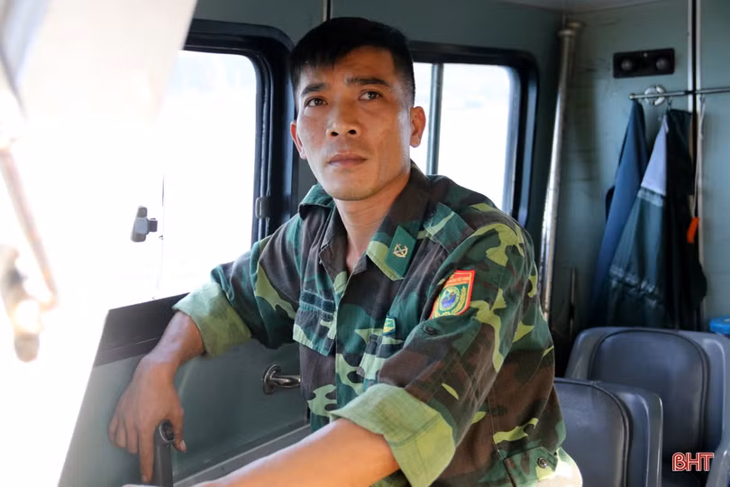 Theo chân chiến sĩ biên phòng tuần tra vùng biển phía Nam Hà Tĩnh dịp cuối năm