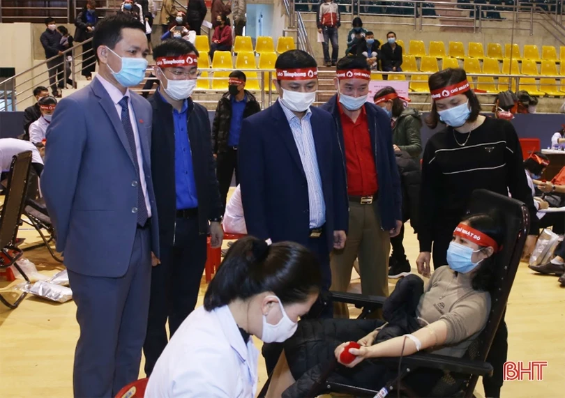 “Chủ nhật đỏ” lần thứ XIII tại Hà Tĩnh thu về 486 đơn vị máu