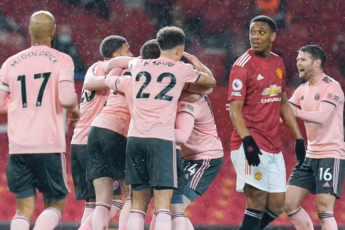 MU thua đội bét bảng ngay tại Old Trafford