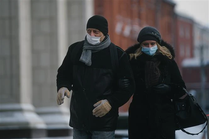 Mỹ gần 450.000 người tử vong vì Covid-19; Pháp đóng cửa biên giới với ngoài EU