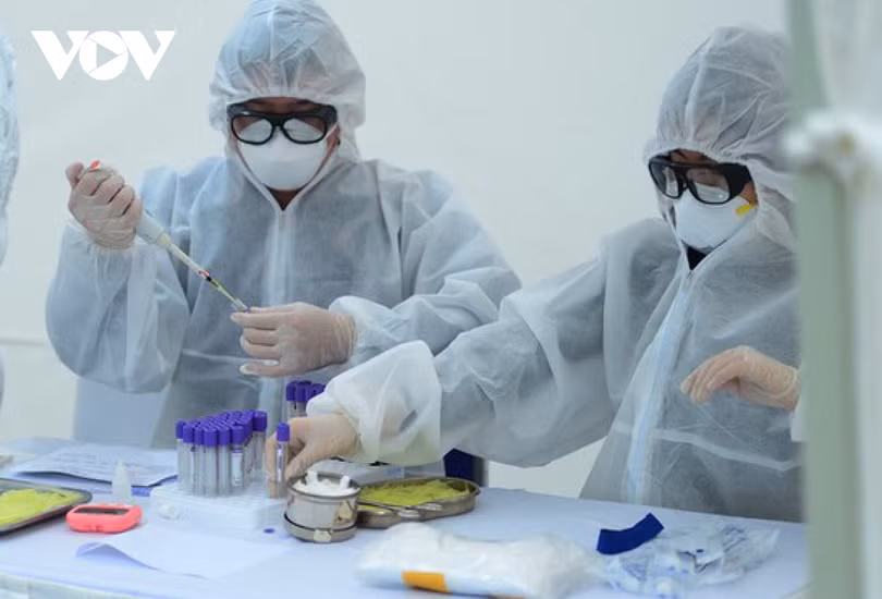 Hà Nội đã có 3 trường hợp dương tính với SARS-CoV-2