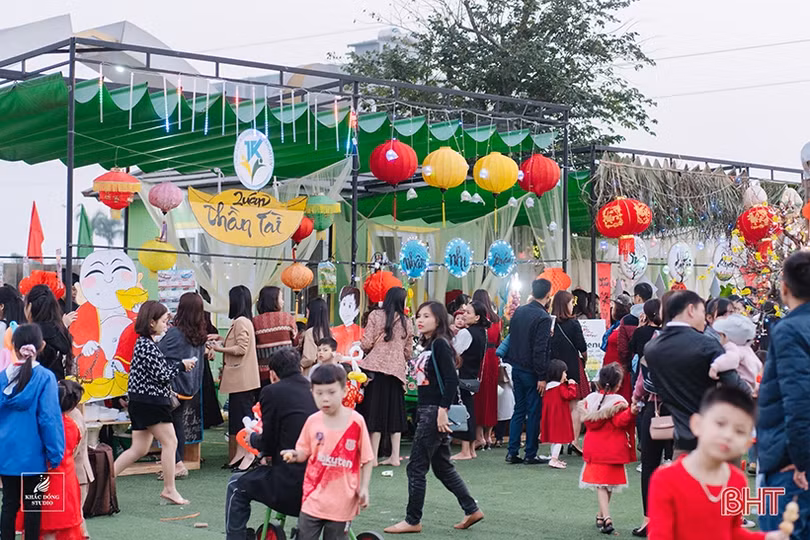 Tết muôn sắc màu với học sinh mầm non Trung Kiên