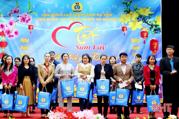 “Tết sum vầy” cho đoàn viên công đoàn khó khăn ở Vũ Quang