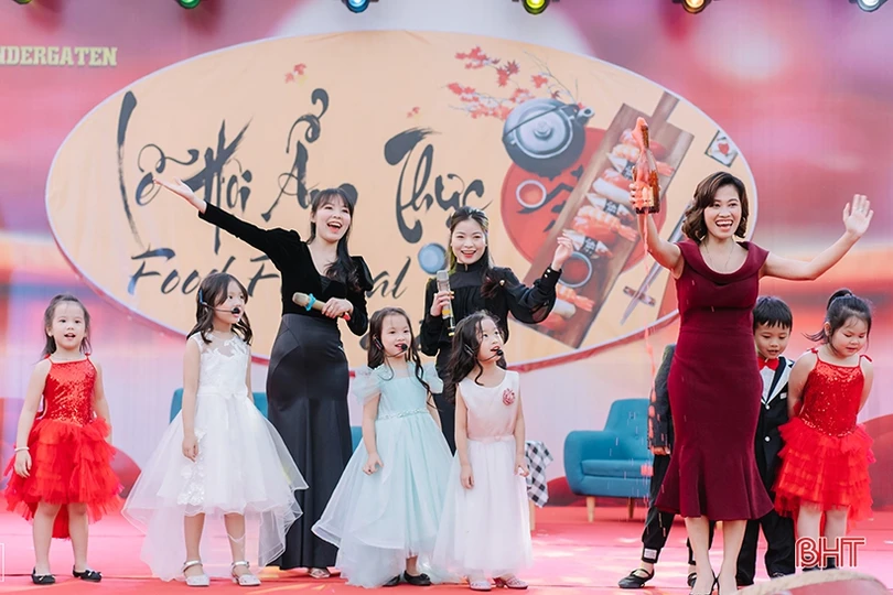 Tết muôn sắc màu với học sinh mầm non Trung Kiên