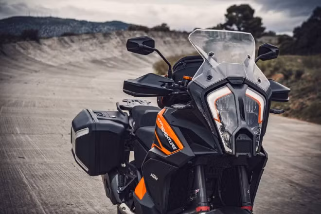 Siêu xe phượt 2021 KTM 1290 Super Adventure S ra mắt, mạnh 160 mã lực