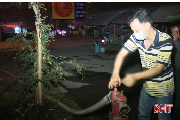 Trang bị kỹ năng phòng cháy, chữa cháy cho tiểu thương chợ thành phố Hà Tĩnh