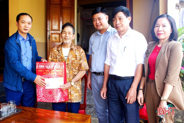 Vũ Quang tổ chức nhiều hoạt động ý nghĩa mừng Đảng, mừng xuân