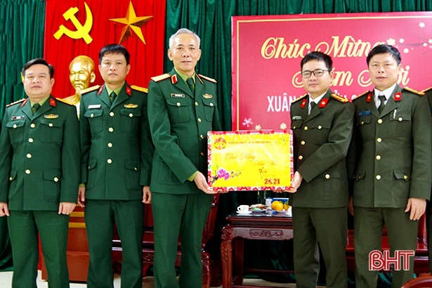 Các đơn vị lực lượng vũ trang ở Hà Tĩnh thực hiện nghiêm trực sẵn sàng chiến đấu