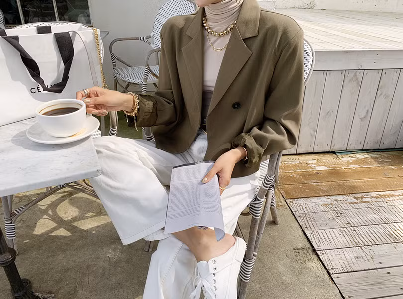 4 mẫu áo khoác tạo cảm giác thon thả, hack dáng như fashionista