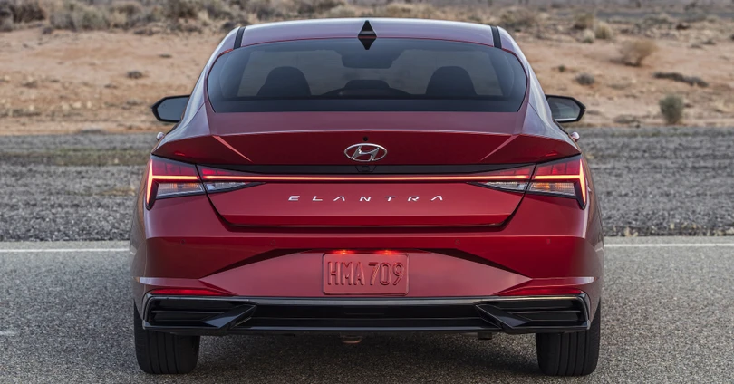 Hyundai Elantra 2021 sắp được ra mắt tại Malaysia