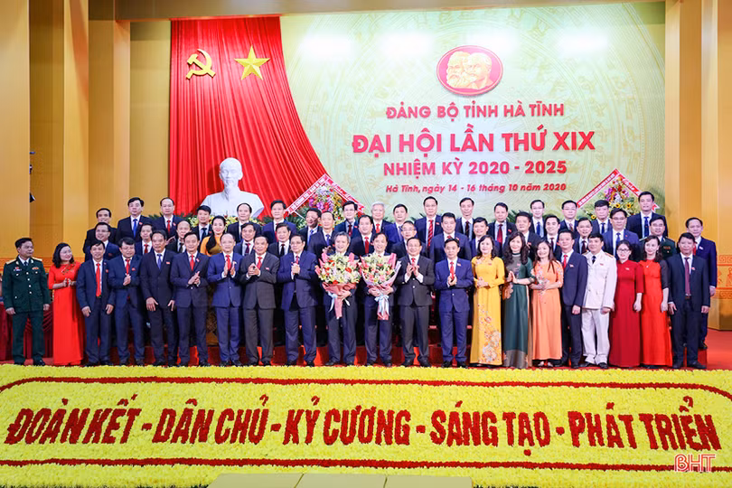 Dự thảo văn kiện Đại hội lần thứ XIII của Đảng: Tiếp tục đổi mới với tư duy, tầm nhìn mới