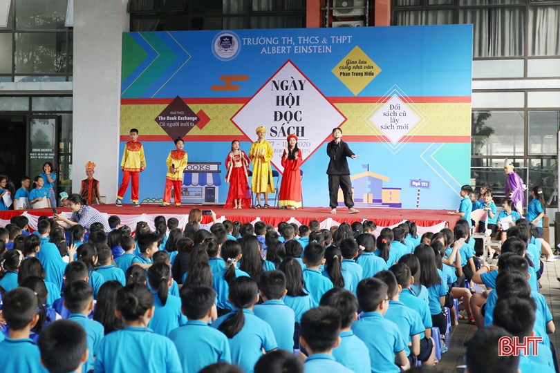 Học sinh Trường Albert Einstein Hà Tĩnh vui “Ngày hội đọc sách”