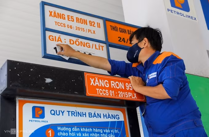 Giá xăng, dầu ngày mai có thể tăng mạnh