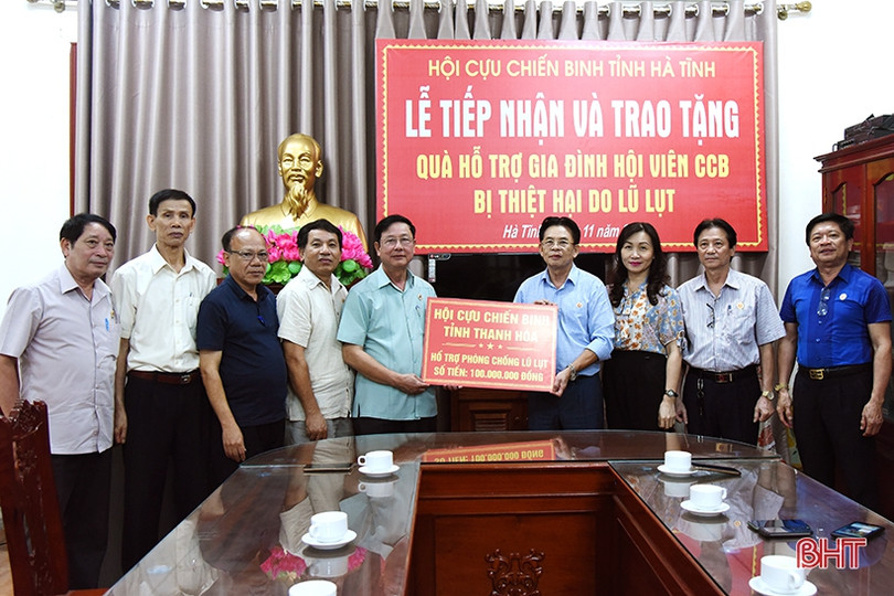 Nhiều tổ chức tiếp tục hỗ trợ người dân vùng lũ Hà Tĩnh