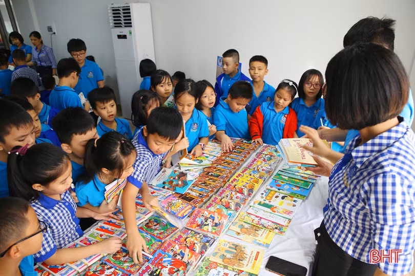 Học sinh Trường Albert Einstein Hà Tĩnh vui “Ngày hội đọc sách”