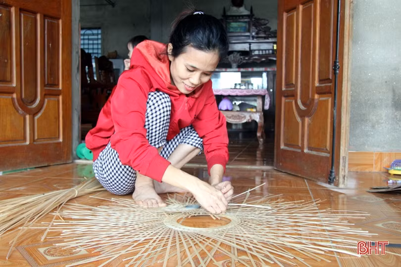 Xuất khẩu mây tre đan, giải quyết việc làm cho nhiều người dân miền núi Hà Tĩnh