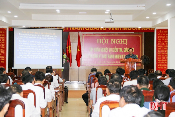 125 cán bộ UBKT đảng ủy cơ sở ở TX Kỳ Anh được tập huấn công tác kiểm tra, giám sát