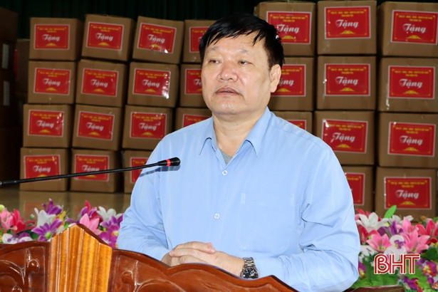 Tỉnh Hưng Yên hỗ trợ Nhân dân vùng lũ Hà Tĩnh gần 3 tỷ đồng