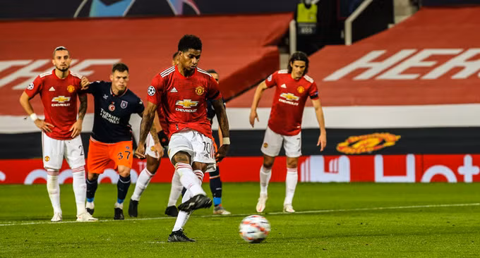 Kết quả M.U 4-1 Istanbul BB: “Quỷ đỏ” độc chiếm ngôi đầu