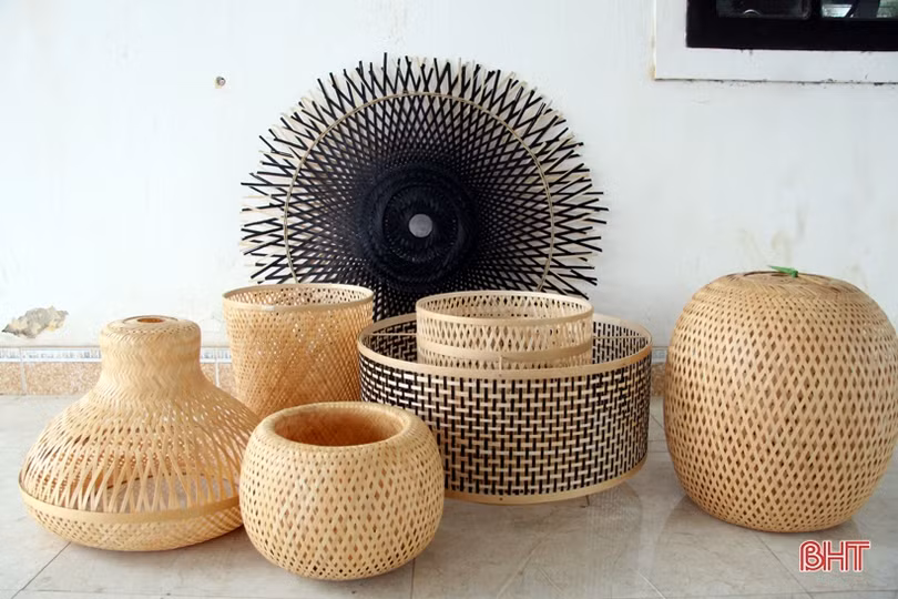 Xuất khẩu mây tre đan, giải quyết việc làm cho nhiều người dân miền núi Hà Tĩnh