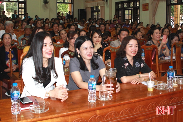 Người dân Can Lộc được truyền thông kiến thức phòng chống mua bán người