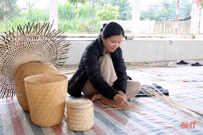 Xuất khẩu mây tre đan, giải quyết việc làm cho nhiều người dân miền núi Hà Tĩnh
