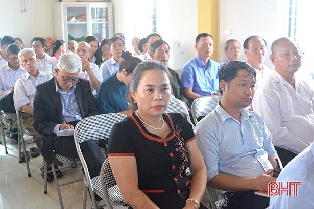 Cử tri Hương Khê, Hồng Lĩnh kiến nghị đầu tư xây dựng các công trình xuống cấp