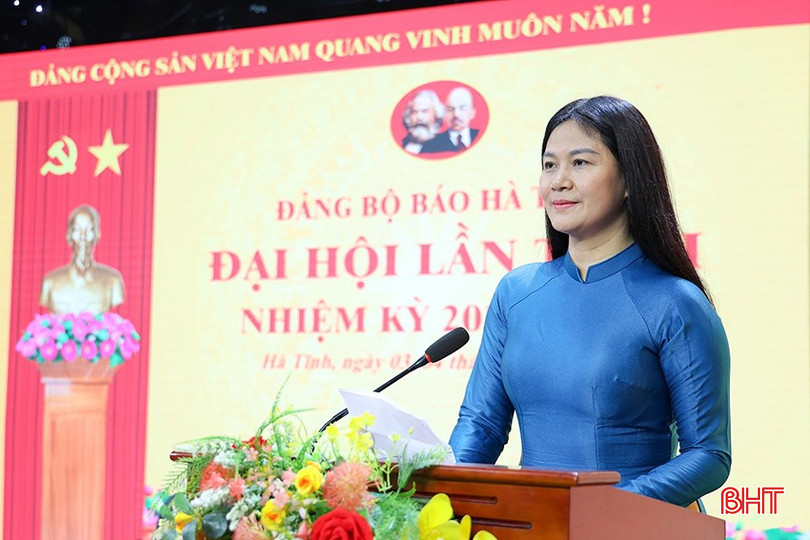 Nhà báo Hạnh Loan tham luận tại Đại hội Đảng bộ Báo Hà Tĩnh lần thứ I, nhiệm kỳ 2025 - 2030. bqbht_br_503914971-1168717078632161-8464955466936987425-n.jpg