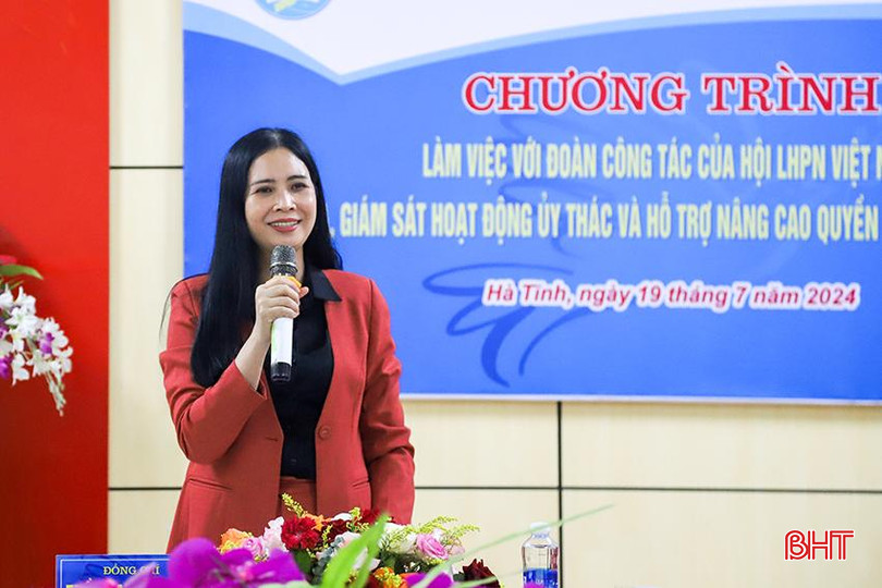 Phó Chủ tịch Trung ương Hội LHPN Việt Nam Trần Lan Phương phát biểu tại buổi làm việc. IMG_8962.JPG
