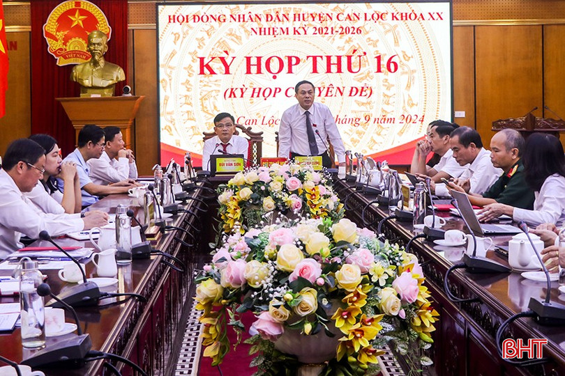 Toàn cảnh kỳ họp. IMG_5885.JPG