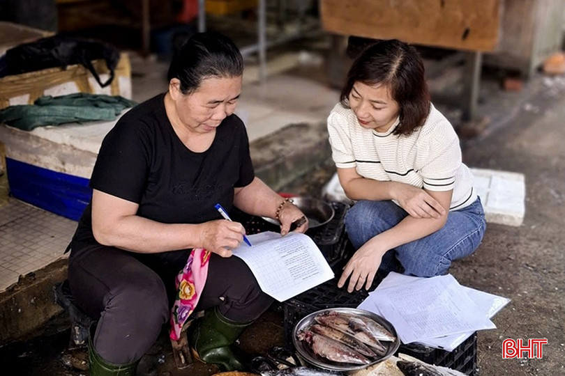 Qua khảo sát, người dân cũng bày tỏ mong muốn ngành tiếp tục cắt giảm thủ tục hành chính, rút ngắn thời gian giải quyết chế độ. bqbht_br_11.jpg