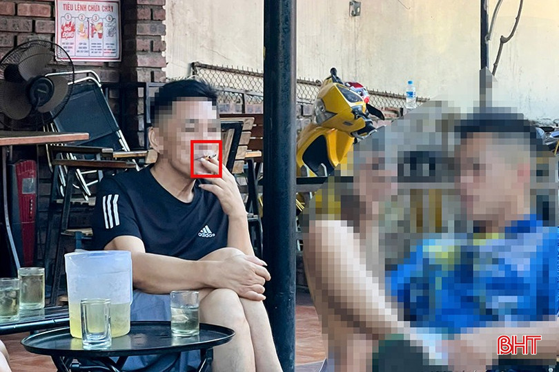 Để có một cộng đồng không khói thuốc cần cả ý thức của người hút và cả thái độ lên án, phản đối và tố cáo của cả những người hút thuốc thụ động. bqbht_br_z6977650773335-b63b222cb17247b1528040d052569fff.jpg