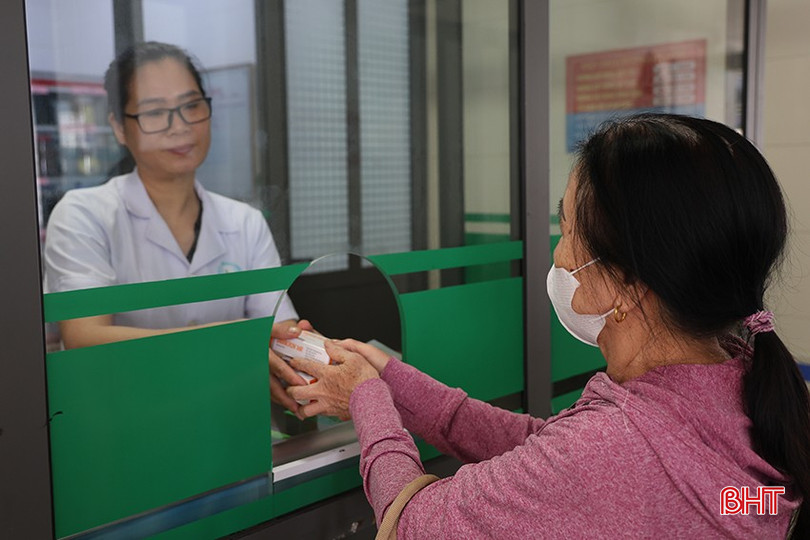 Chính sách BHYT ngày càng khẳng định vai trò là trụ cột an sinh, giúp nhiều người bệnh ở Hà Tĩnh giảm gánh nặng chi phí điều trị. bqbht_br_img-0565.jpg