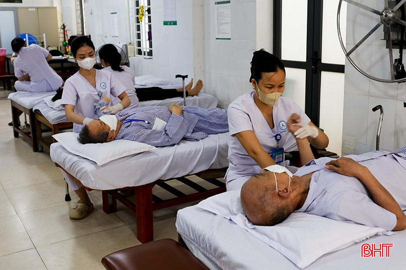 Chính sách BHYT không chỉ hỗ trợ người dân trong những đợt điều trị ngắn ngày mà còn là “lá chắn” quan trọng với bệnh nhân mạn tính, phục hồi chức năng. bqbht_br_img-0572.jpg