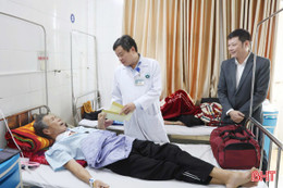 Thu dung, cấp cứu kịp thời cho người bệnh trong dịp nghỉ Tết