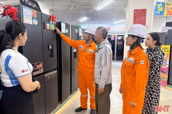 Thiết bị tiết kiệm điện "lên ngôi" mùa nắng nóng