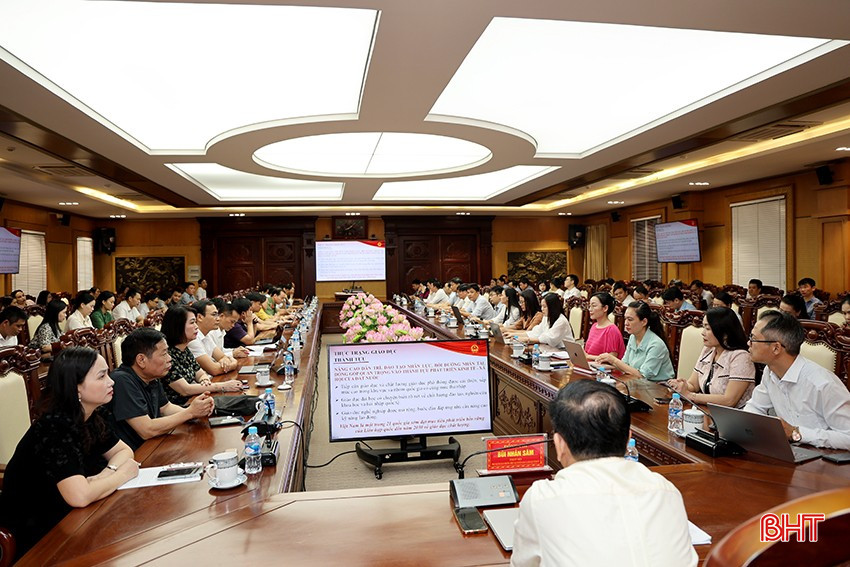 Toàn cảnh điểm cầu Hà Tĩnh. bqbht_br_img-7499-111.jpg