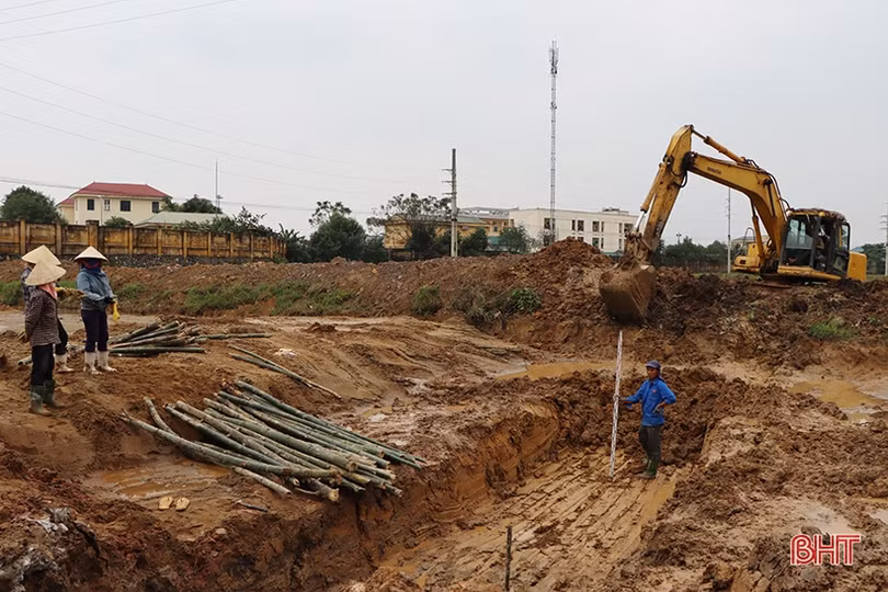 58 tỷ đồng làm đường bờ kè sông Hội mừng 180 năm danh xưng Cẩm Xuyên