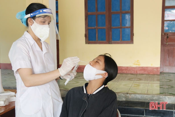 Hà Tĩnh truy vết, cách ly 874 trường hợp F1 trong ngày 12/11