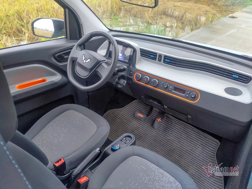 Giá xe ô tô điện 150 triệu hot nhất Trung Quốc đã về Việt Nam